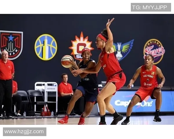 自由人对决飞翼的巅峰对抗赛谁能在战场上笑到最后